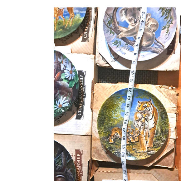 12 Knowles Collector Display Plates in Original Boxes with Certificates - Picture 8 of 8